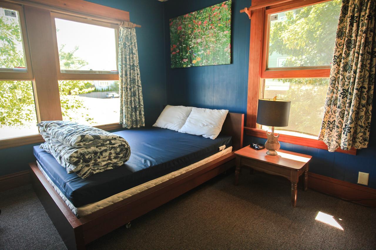 Hi Portland Hawthorne District Hostel Экстерьер фото